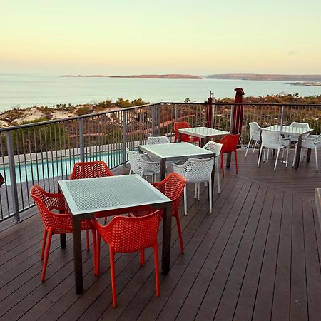 Berkeley River Lodge Екстериор снимка