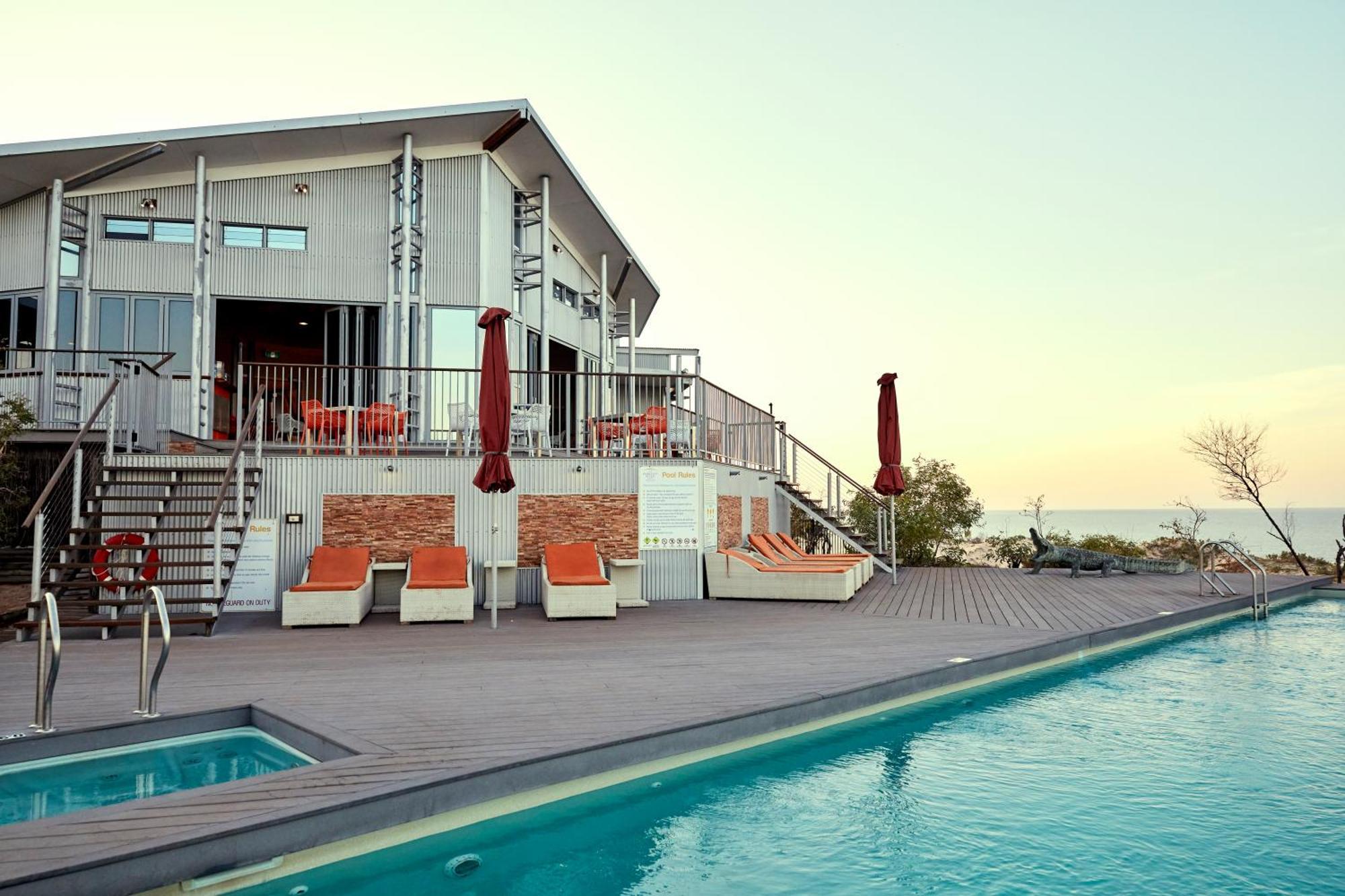 Berkeley River Lodge Екстериор снимка