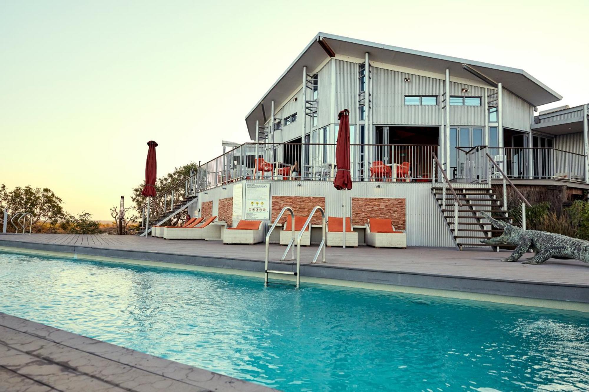 Berkeley River Lodge Екстериор снимка