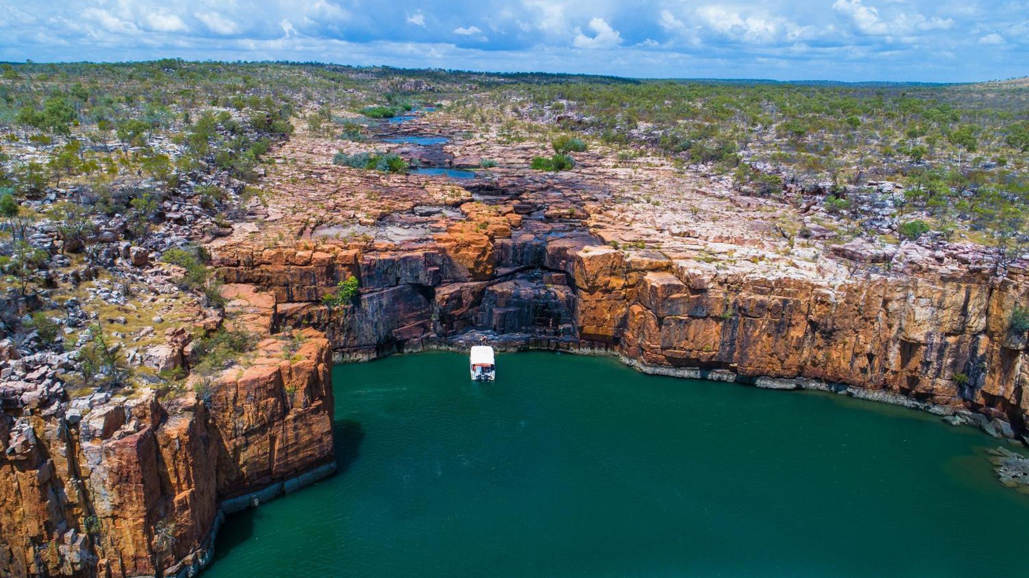 Berkeley River Lodge Екстериор снимка
