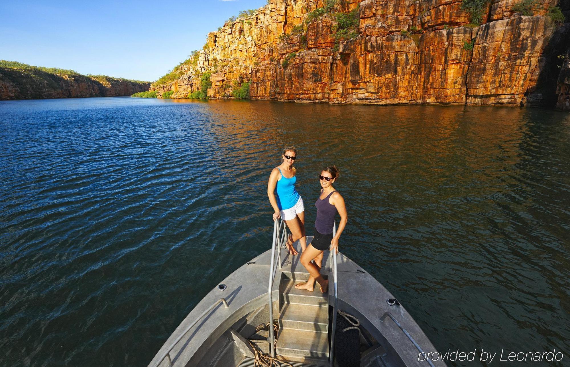 Berkeley River Lodge Екстериор снимка