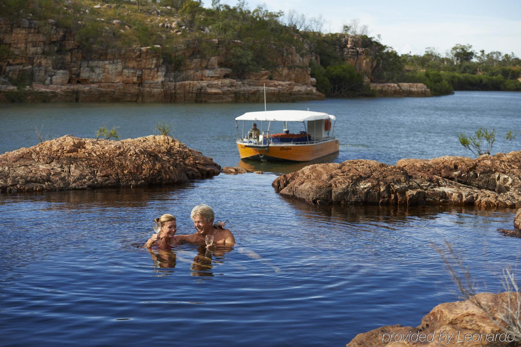 Berkeley River Lodge Екстериор снимка