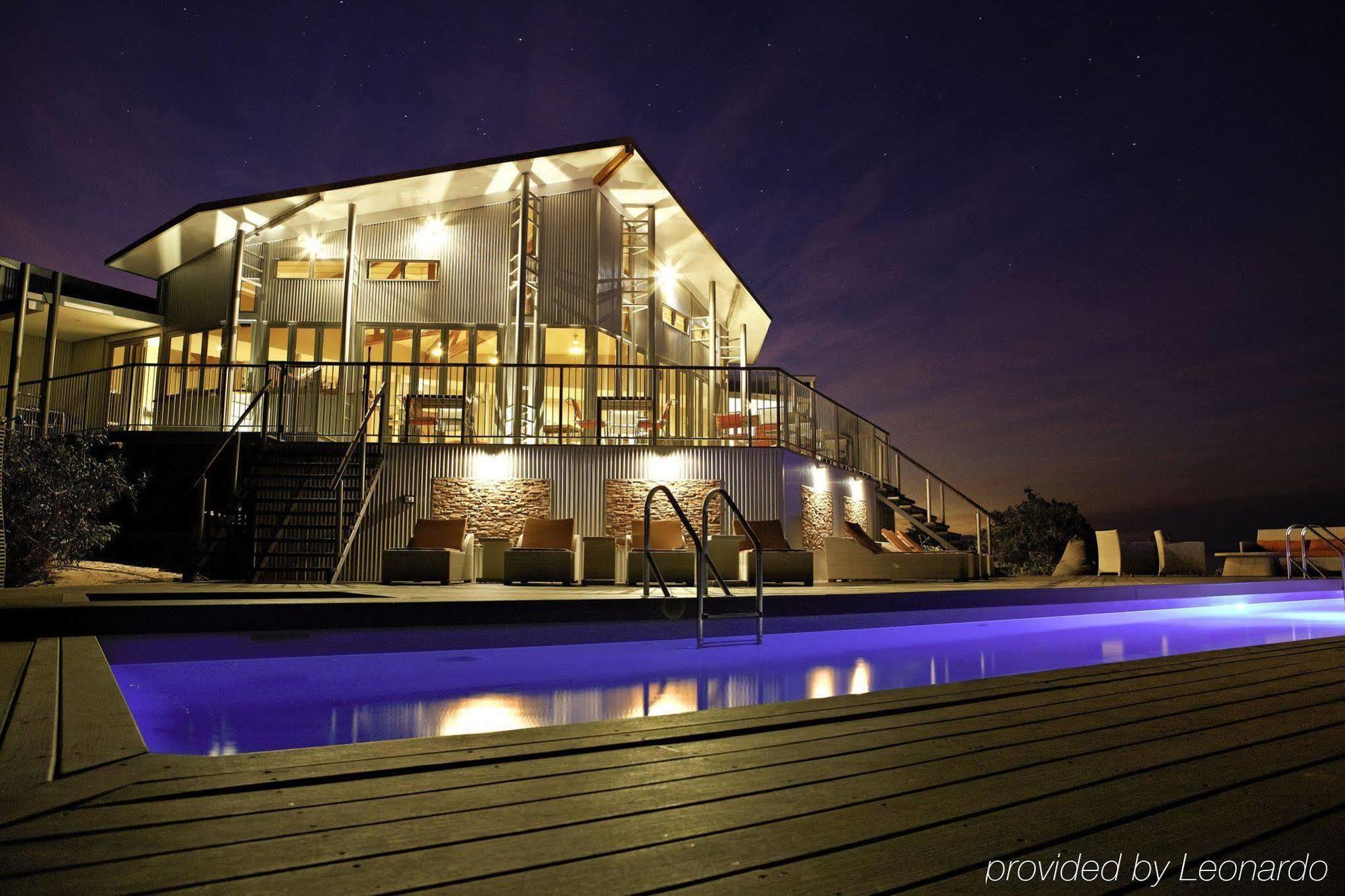 Berkeley River Lodge Екстериор снимка