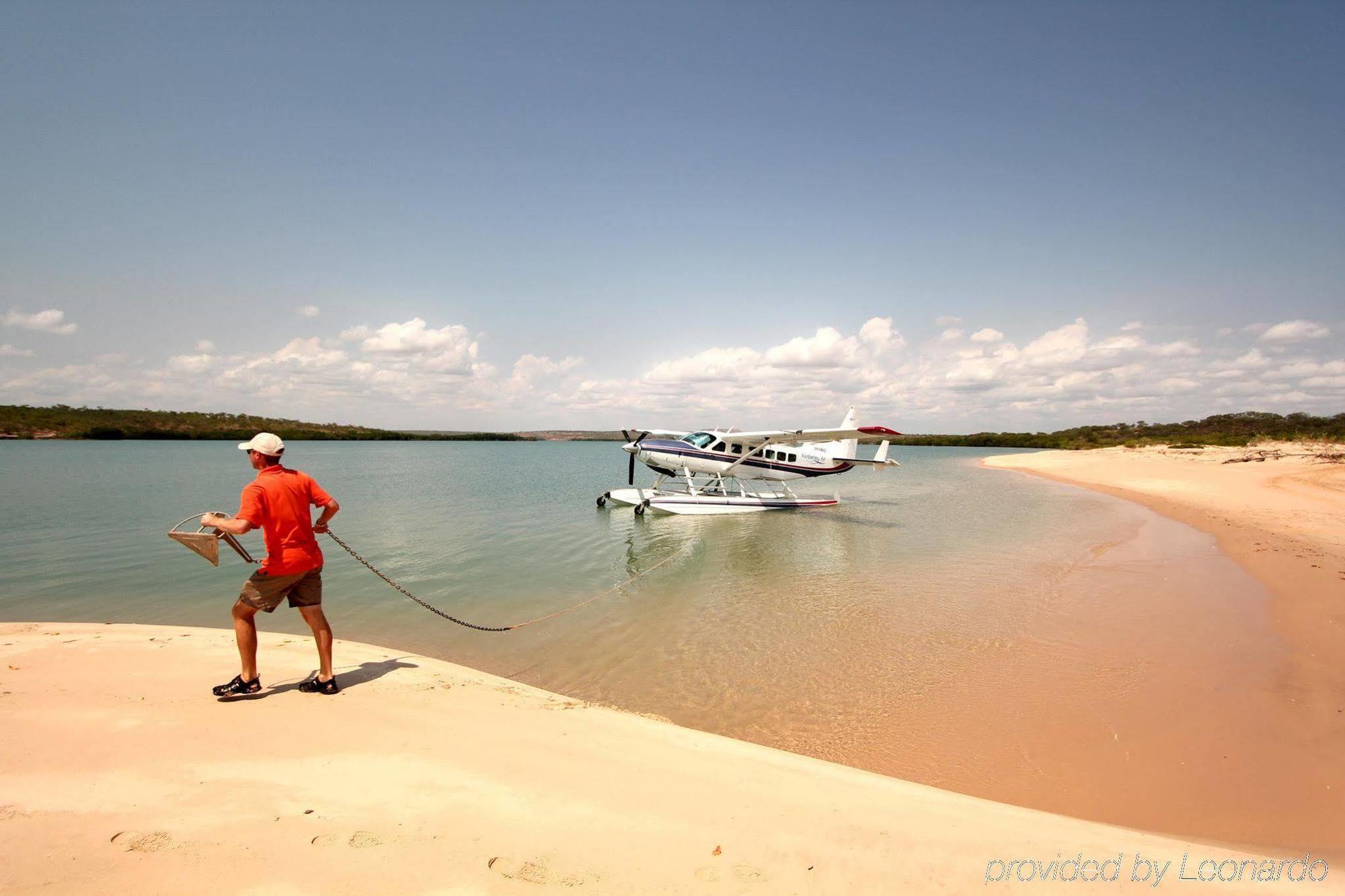Berkeley River Lodge Екстериор снимка